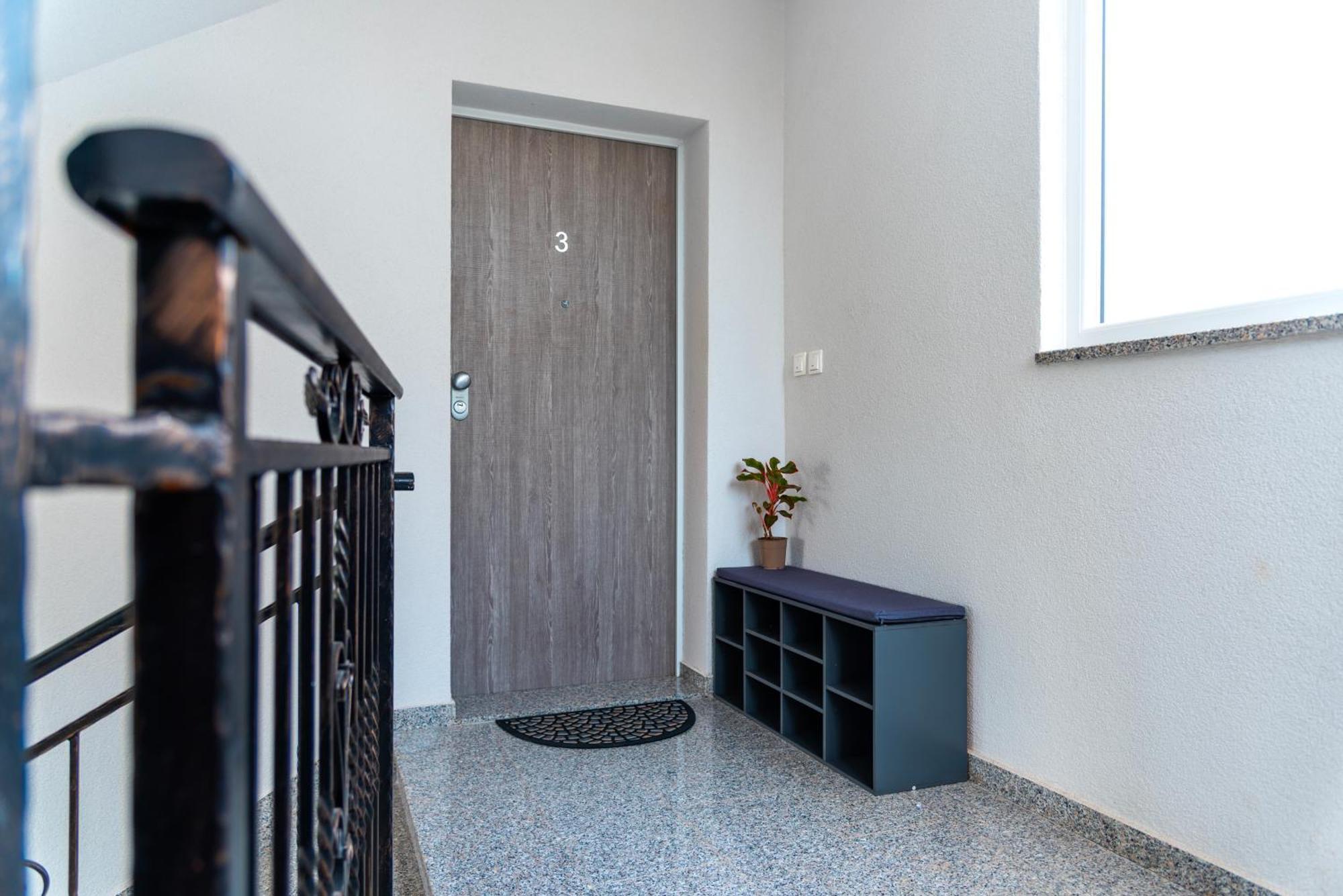First Choice Apartment Rogoznica โรกอซนิซา ภายนอก รูปภาพ